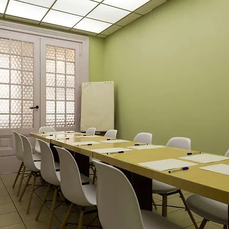 Urban Style, Le Cheval Noir, Saint-etienne 3* סן-אטיין