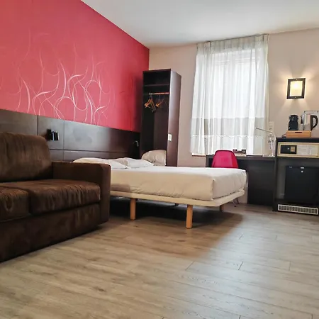 Urban Style, Le Cheval Noir, Saint-etienne ホテル サン・テティエンヌ