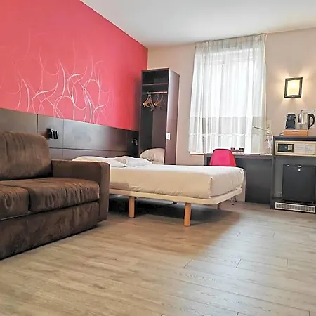 Urban Style, Le Cheval Noir, Saint-etienne 3*